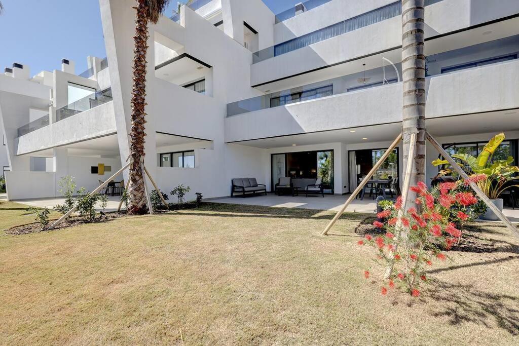 Ground Floor, 2 Bedroom @ Hills Apartamento